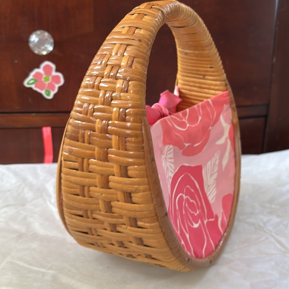 Lilly Pulitzer Wicker Basket Bag Pink Floral Print Pink Ribbon - Picture 5 of 8